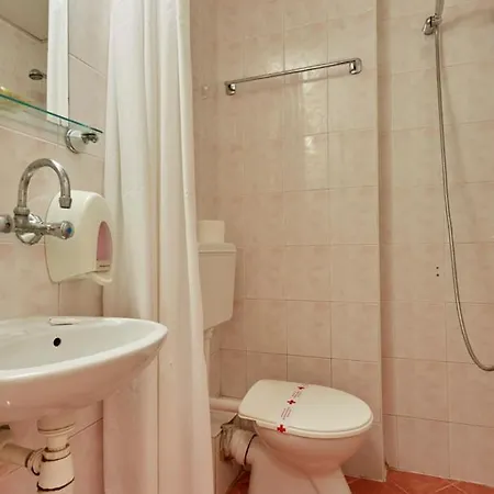 балнеохотел люляци Хотел 3*