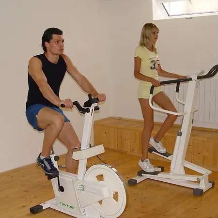 Хотел балнеохотел люляци Врабище