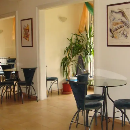 Хотел балнеохотел люляци Врабище